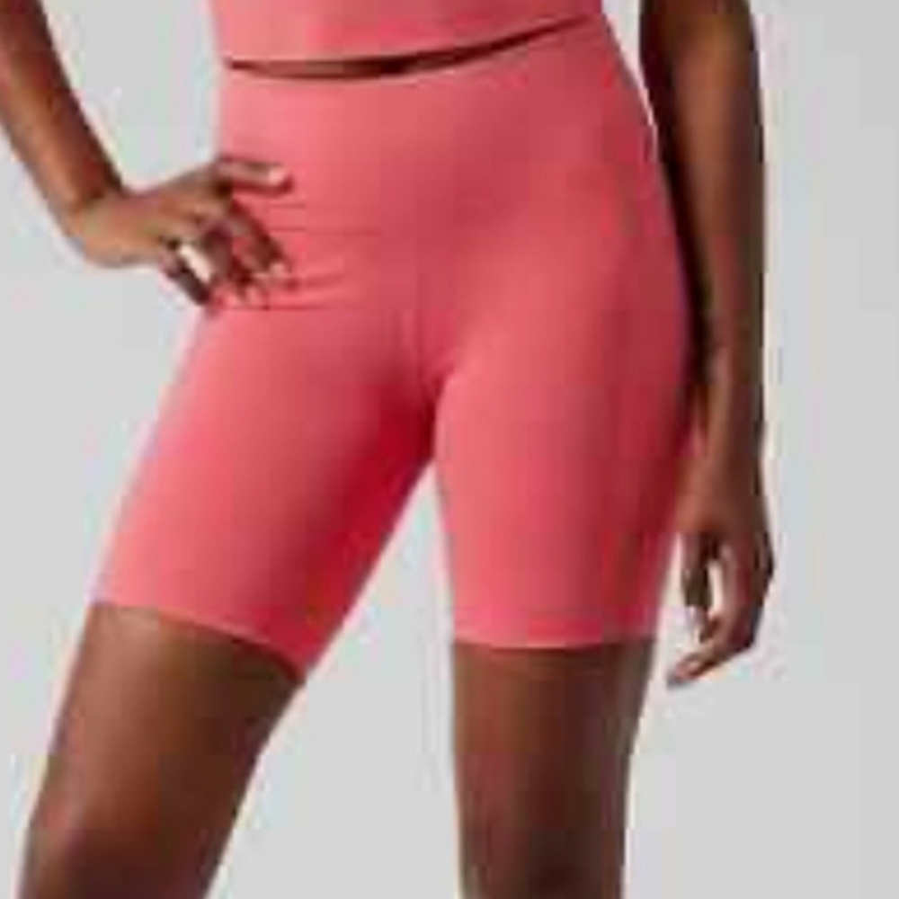 Athleta Transend 7" Bike Short in Coral Size 2X FP1052